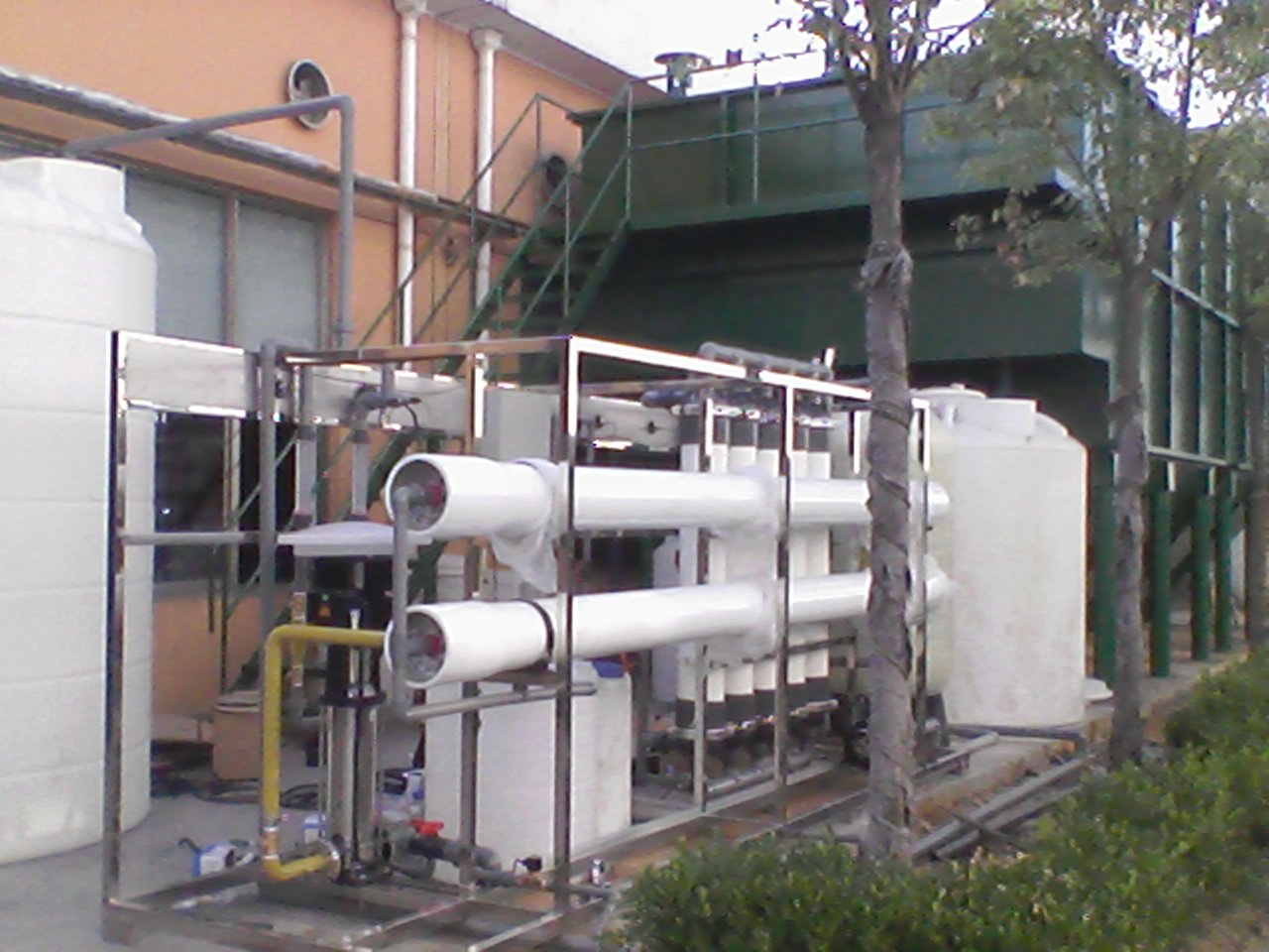 中水回用設(shè)備6噸.jpg